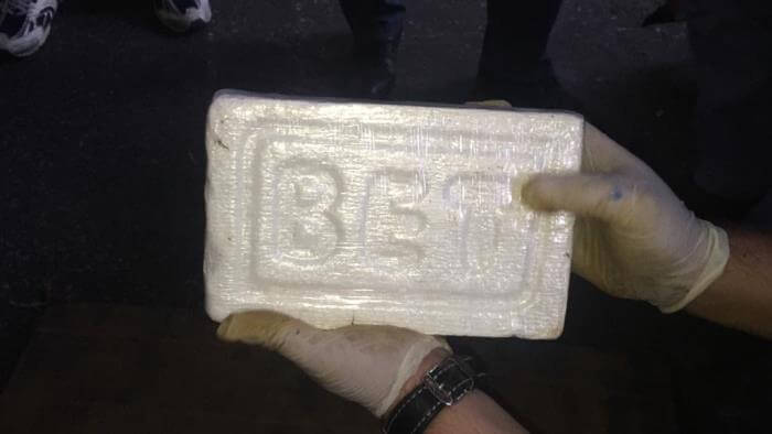 В Петербурге изъяли 400 килограмм кокаина с логотипом БК Bet365