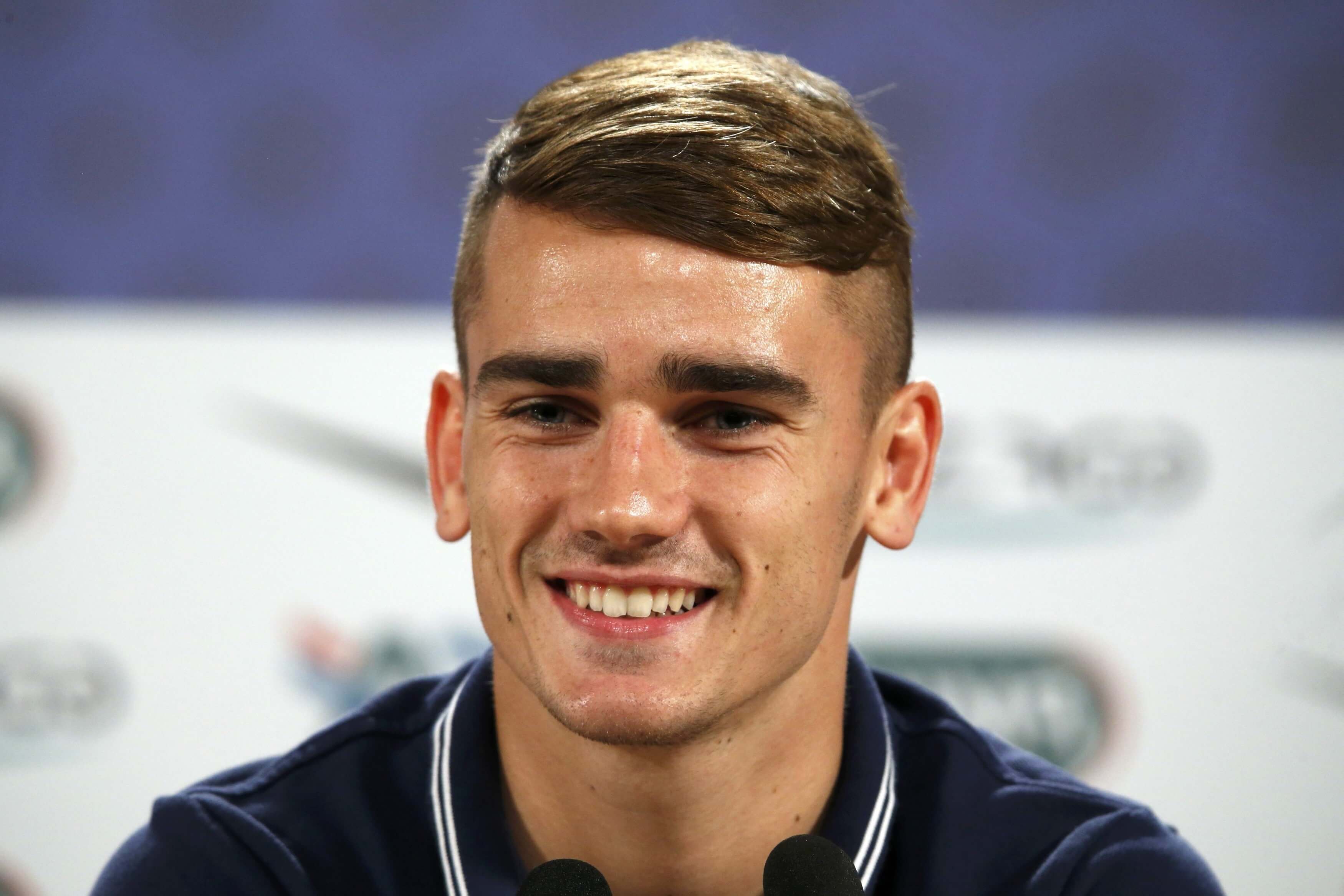 Ии футболисты. Антуан Гризманн. Griezmann футболист. Antoine Griezmann - футболист. Антуан Гризманн фото.