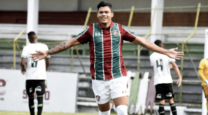 evanilson brazilian striker