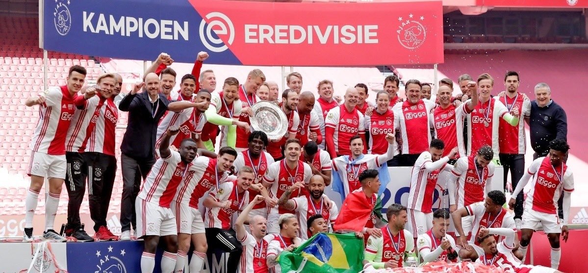 Амстердамский «Аякс» в 35-й раз в своей истории стал чемпионом Нидерландов