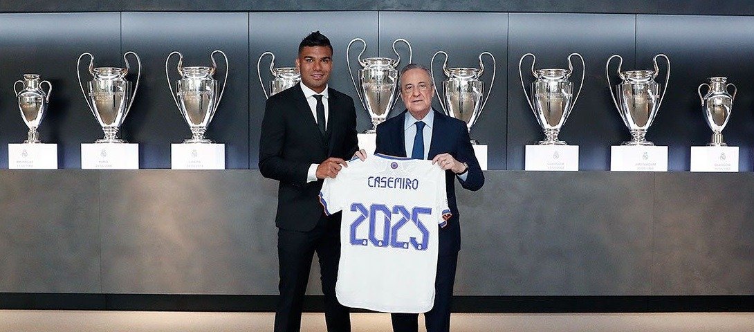 Карлос Каземиро подписал новый контракт с мадридским «Реалом»