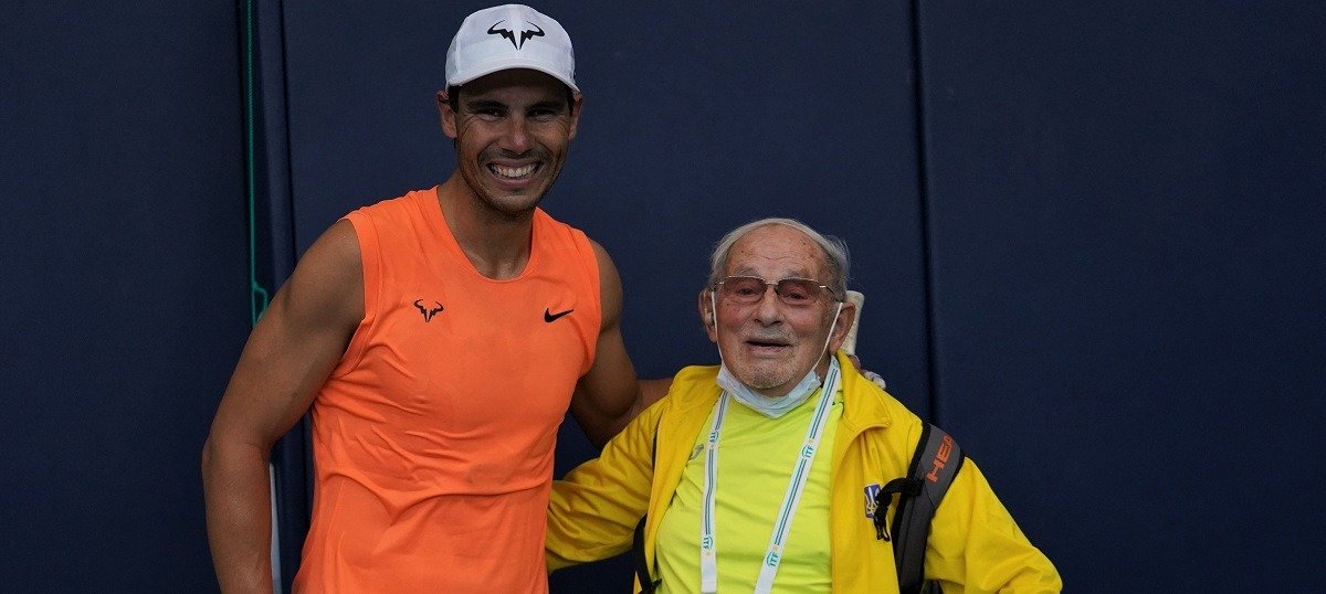 Рафаэль Надаль сыграл с 97-летним Леонидом Станиславским – старейшим действующим теннисистом мира