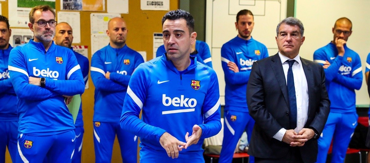 Хави провёл первую тренировку в качестве наставника «Барселоны» и уже ввёл в клубе систему жёстких правил