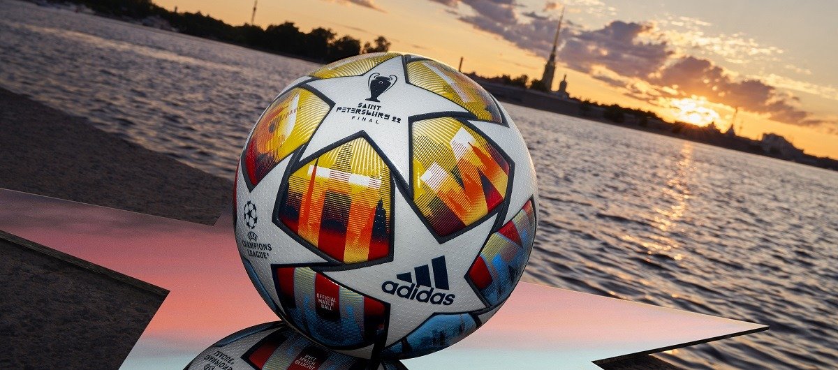 УЕФА и Adidas представили специальный мяч для плей-офф Лиги Чемпионов