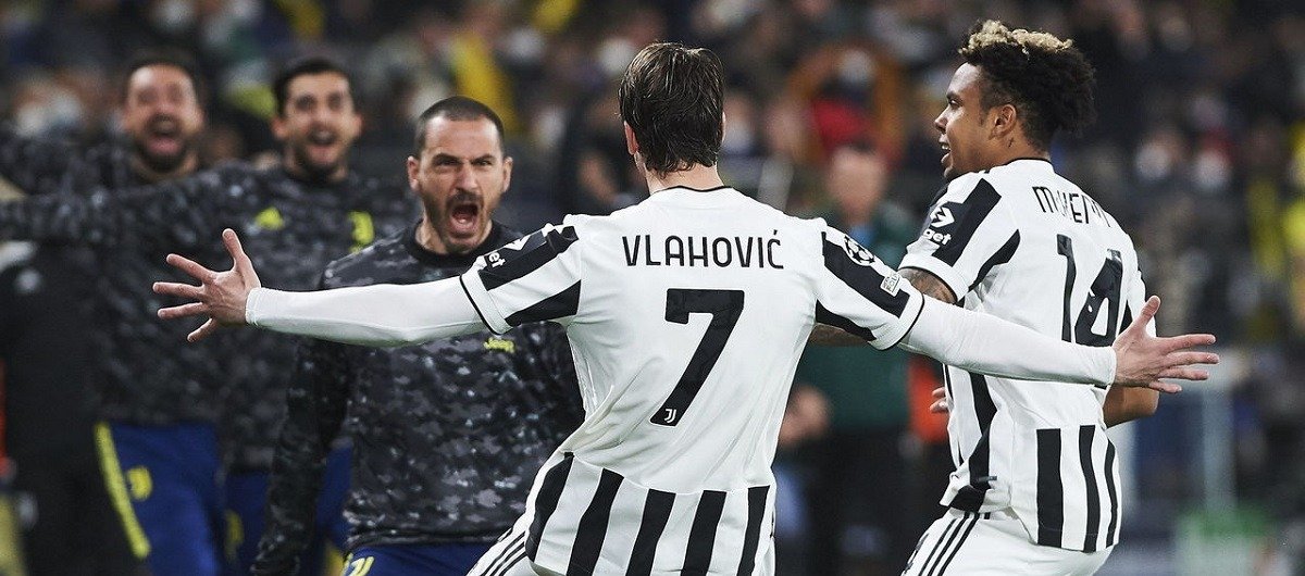 Форварду «Ювентуса» Душану Влаховичу понадобилось всего 32 секунды, чтобы забить дебютный гол в Лиге Чемпионов. Видео