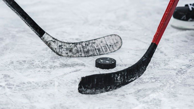 БК Леон разыгрывает 100 000 рублей за ставки на хоккей