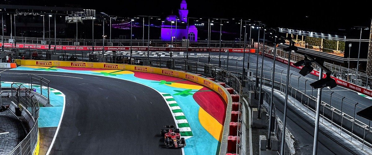 Формула-1. Шарль Леклер оказался быстрейшим на пятничных тренировках «Гран-при Саудовской Аравии»