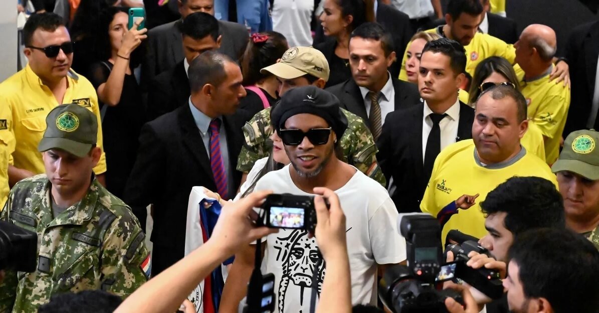 Ronaldinho arrested