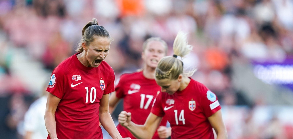 Норвегия разгромила Северную Ирландию во втором матче женского Евро-2022