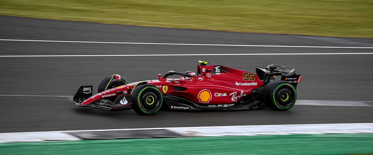 Формула-1. Карлос Сайнс стал быстрейшим пятничных практиках «Гран-при Великобритании»