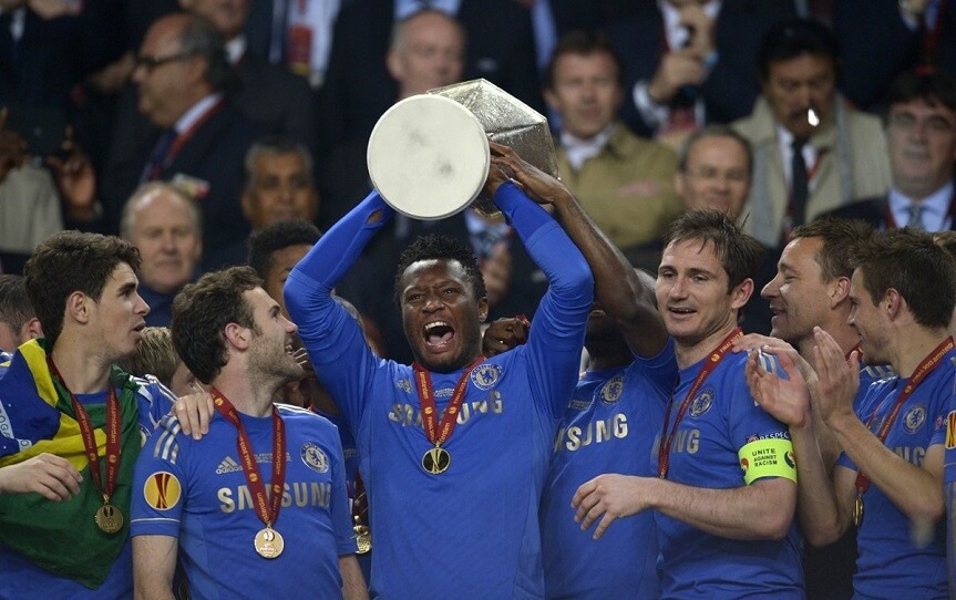 Хавбек сборной Нигерии и обладатель 11 трофеев в составе «Челси» Джон Оби Микел завершил игровую карьеру