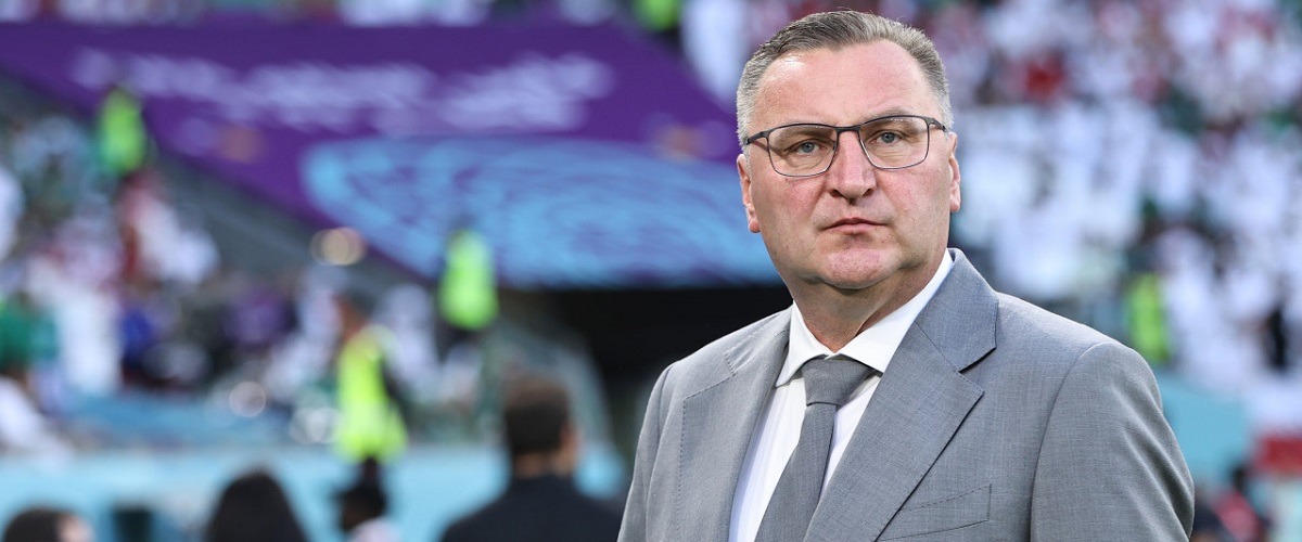 Чеслав Михневич покидает пост главного тренера сборной Польши