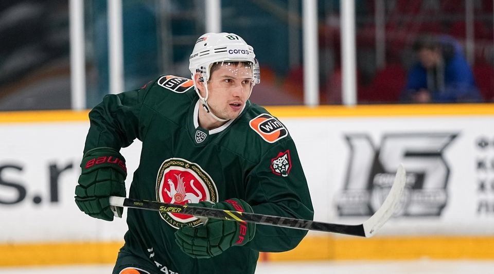 Вадим Шипачёв первым среди нападющих провёл 900 матчей в КХЛ