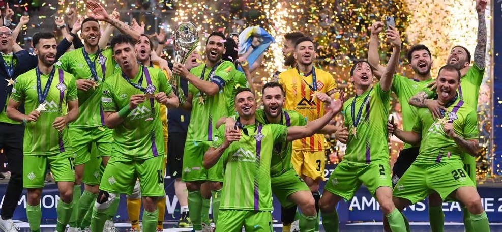 Финал четырёх мини-футбольной Лиги Чемпионов УЕФА завершился сенсационной победой хозяев турнира