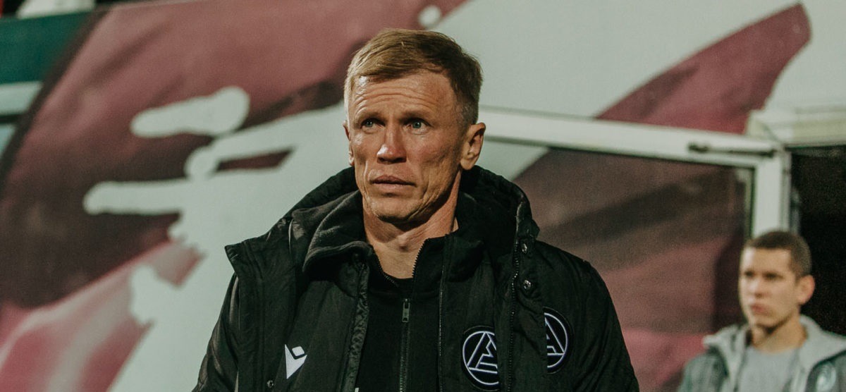 Тольяттинский «Акрон» объявил о расставании с главным тренером Евгением Калешиным
