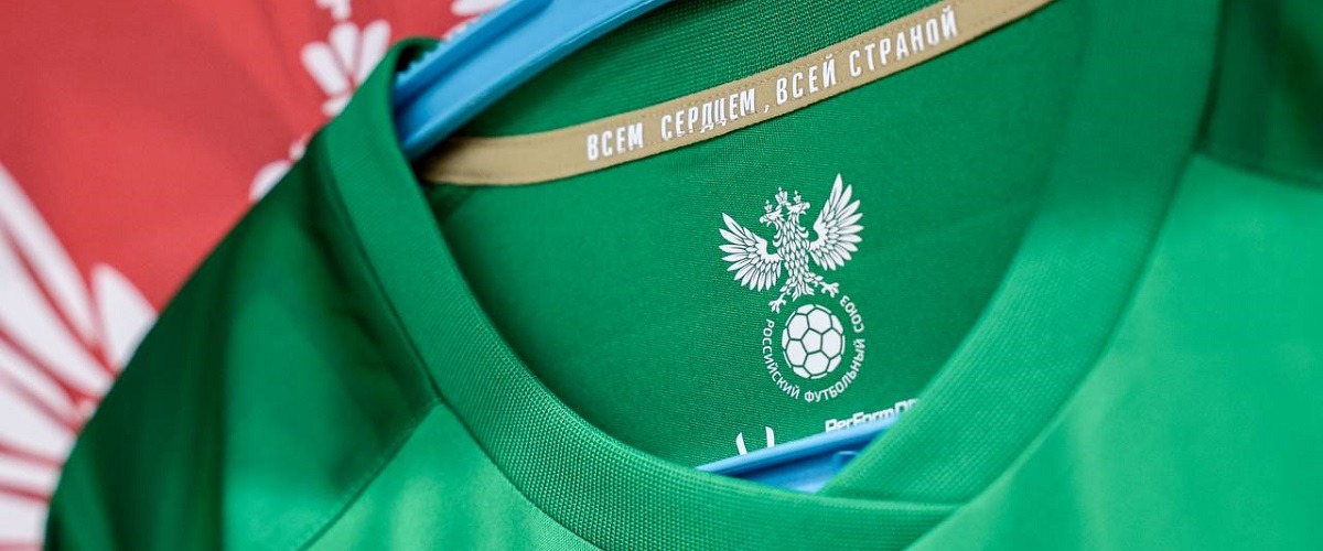 Сборная России представила стартовый состав на товарищеский матч с Сербией