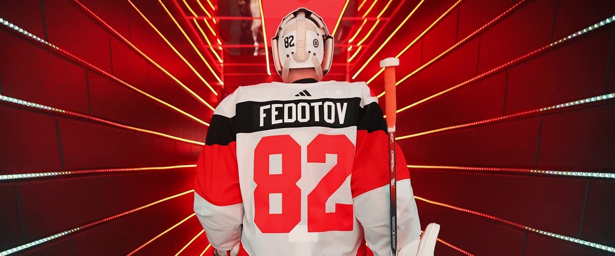 Иван Федотов дебютировал в НХЛ и стал самым высоким вратарём в истории Лиги