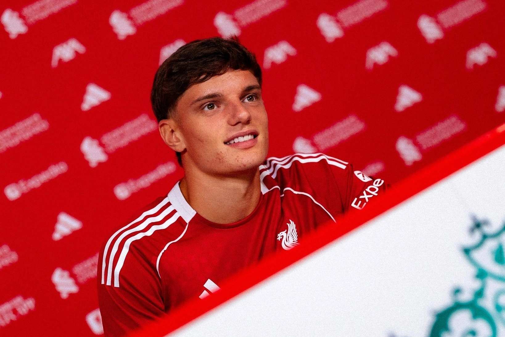 Dzhovanni Leoni litverpul transfer s parmy