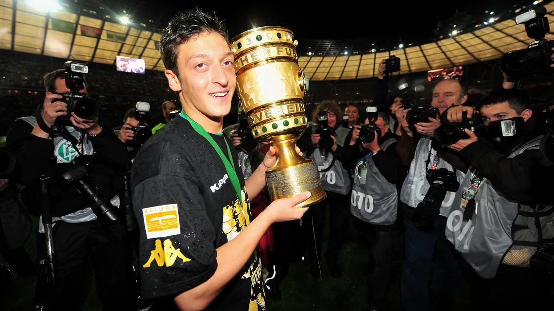 zil struck in the 58th minute of the 2009 DFB Cup final to help Bremen overcome Bayer Leverkusen