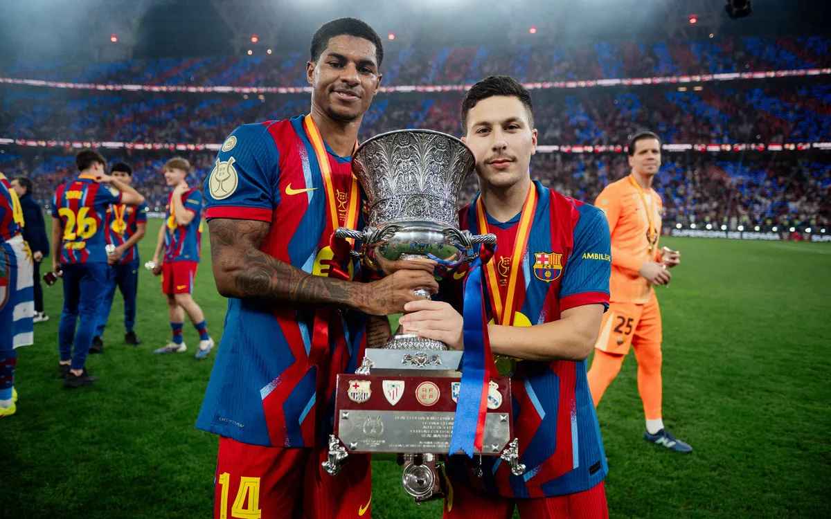 Marcus Rashford and Roony Bardghji FC Barcelona